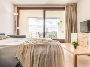 Apartment Voramar-2 by Interhome