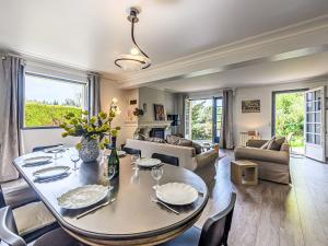 Maisons de vacances Holiday Home Maison de Kerinis by Interhome : photos des chambres