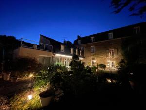 Hotels Hotel Victor Hugo : photos des chambres