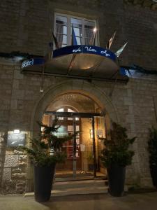 Hotels Hotel Victor Hugo : photos des chambres