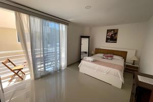 Casa Luna Hotel