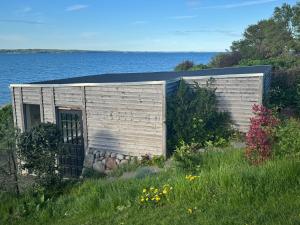Cabin with spectactular seaview on Trelde Naes
