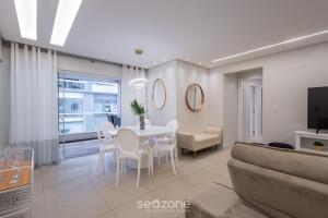 Aptos Modernos e Exclusivos em Meia Praia, a 450m do Mar - EST