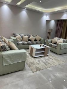 شقه مفروشه 3 غرف امام سيتي ستارز