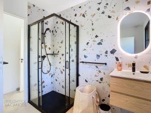 Maisons de vacances Maison Anemone - Vue mer - Crozon, Bretagne : photos des chambres