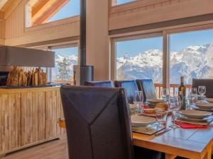 Chalet Chalet Roose by Interhome