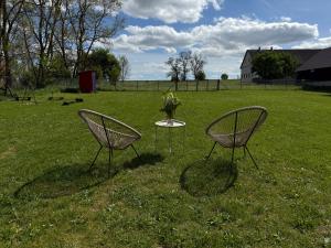 Siedlisko Stara Poczta Podlasie z jacuzzi i dużym ogrodem