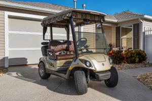 The Villages Courtyard Villa, Golf Cart, Private Yard, Prime Location