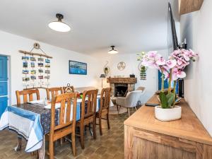 Maisons de vacances Holiday Home La main d-argent by Interhome : photos des chambres