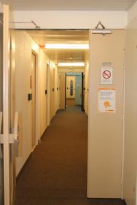 Hotels hotelF1 Saint-Die : photos des chambres