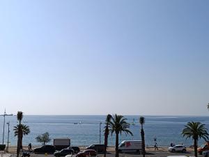 Apartment Le Méditerranée-4 by Interhome