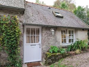 Holiday Home Gwenn Tiny House by Interhome - 3hvězdičkové hotely ve městě Paimpol