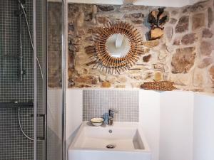 Maisons de vacances Holiday Home Gwenn Tiny House by Interhome : photos des chambres