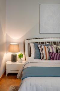 Charming Seaside Apartment