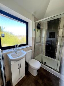 Elegant Family Home in Prestigious Neighborhood