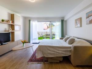 Apartment Océanide-1 by Interhome