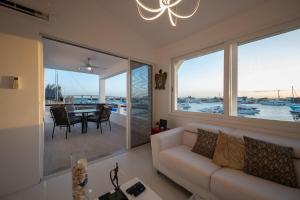 Modern Apartment in Marina Las Tortugas