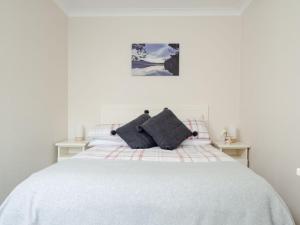 Chalet Lodge 4 by Interhome