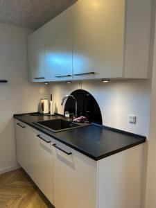 Nyrenoveret,hyggeligt og centralt hus