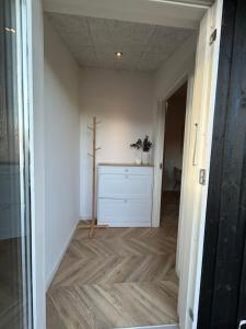 Nyrenoveret,hyggeligt og centralt hus