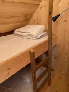 Trappeur du Camping la Saline dArc et Senans