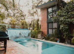 Blue 2BR 2BA 10 Min Beach Walk - 3hvězdičkové hotely ve městě Nosara