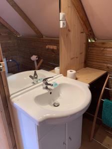 Trappeur du Camping la Saline dArc et Senans