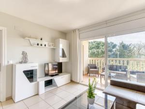 Apartment Puigmal by Interhome