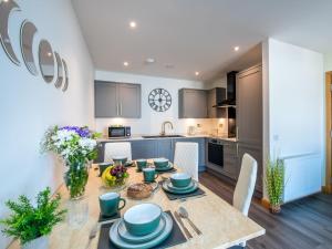 Apartment Shore Street by Interhome