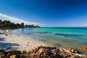 Charming beach home in heart of old Dunsborough