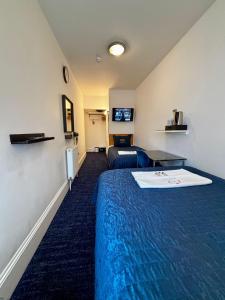Twin Room room in Jubilee Hotel