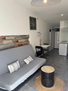 Studio cosy avec jardin proche centre et plage