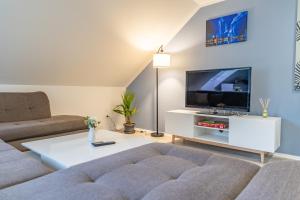 HANNIBAL - City Apartment "T-Roc", VW Nähe, Parkplatz, City Nähe, Küche, HighSpeed-WLAN