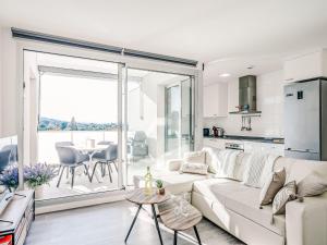 Apartment Arenal Boutique Suite-4 by Interhome