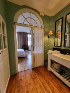 B&B / Chambres d'hotes Maison d-Hotes L-Intemporelle : photos des chambres