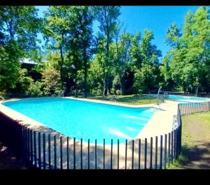 Arriendo en Pucón, Condominio piscina y naturaleza