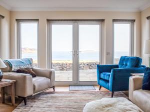 Holiday Home solas Alainn by Interhome