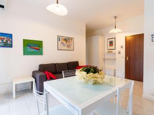 Apartment Casa del Mare by Interhome