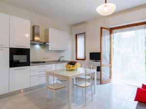 Apartment Casa del Mare by Interhome