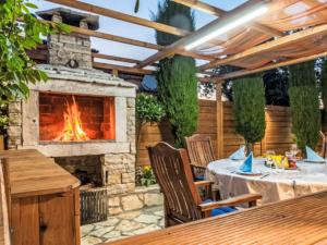 Holiday Home Paola by Interhome