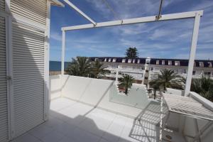 Cala de Oro atico en 1º línea con vistas by costablancarent