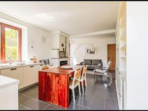 Apartment La Sostra by Interhome