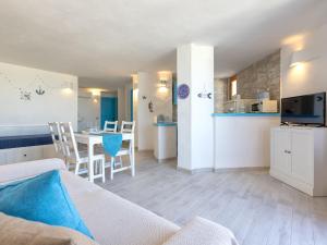 Holiday Home La Perla Bianca by Interhome img5