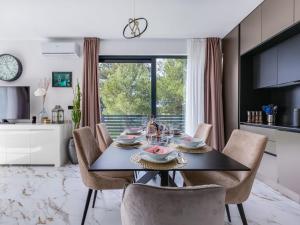 Holiday Home Giny by Interhome