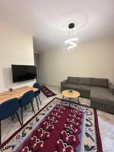 T Apartment
