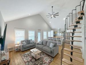 The Chilton House by Bolivar Escapes - 4hvězdičkové hotely ve městě Crystal Beach