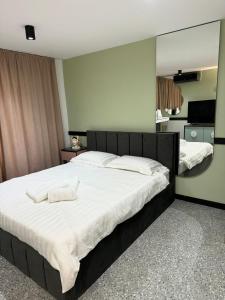 Lara Studio Exercitiu