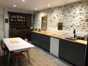 Maisons de vacances Grange KANDERATZEA : photos des chambres
