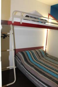 Hotels hotelF1 Saint-Die : photos des chambres