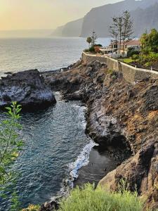 Olivia Sunset Holiday Home